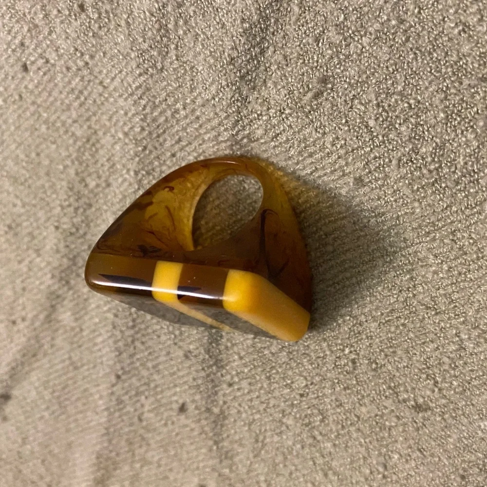 Kate Spade resin station necklace and ring - Picture 7 of 7
